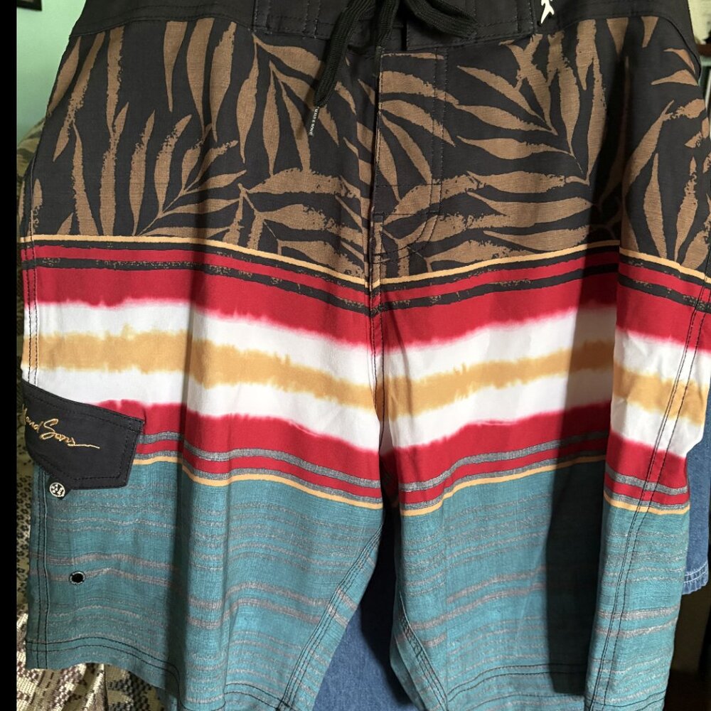 Maui & Sons Boardshorts   SZ 38" Waist   Baltic   New With Tags
